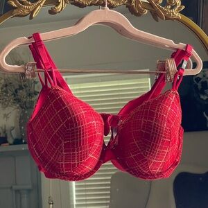 NWT Victoria’s Secret Sexy Tee Lightly Lined Smooth Demi Bra 34DD Red and Gold